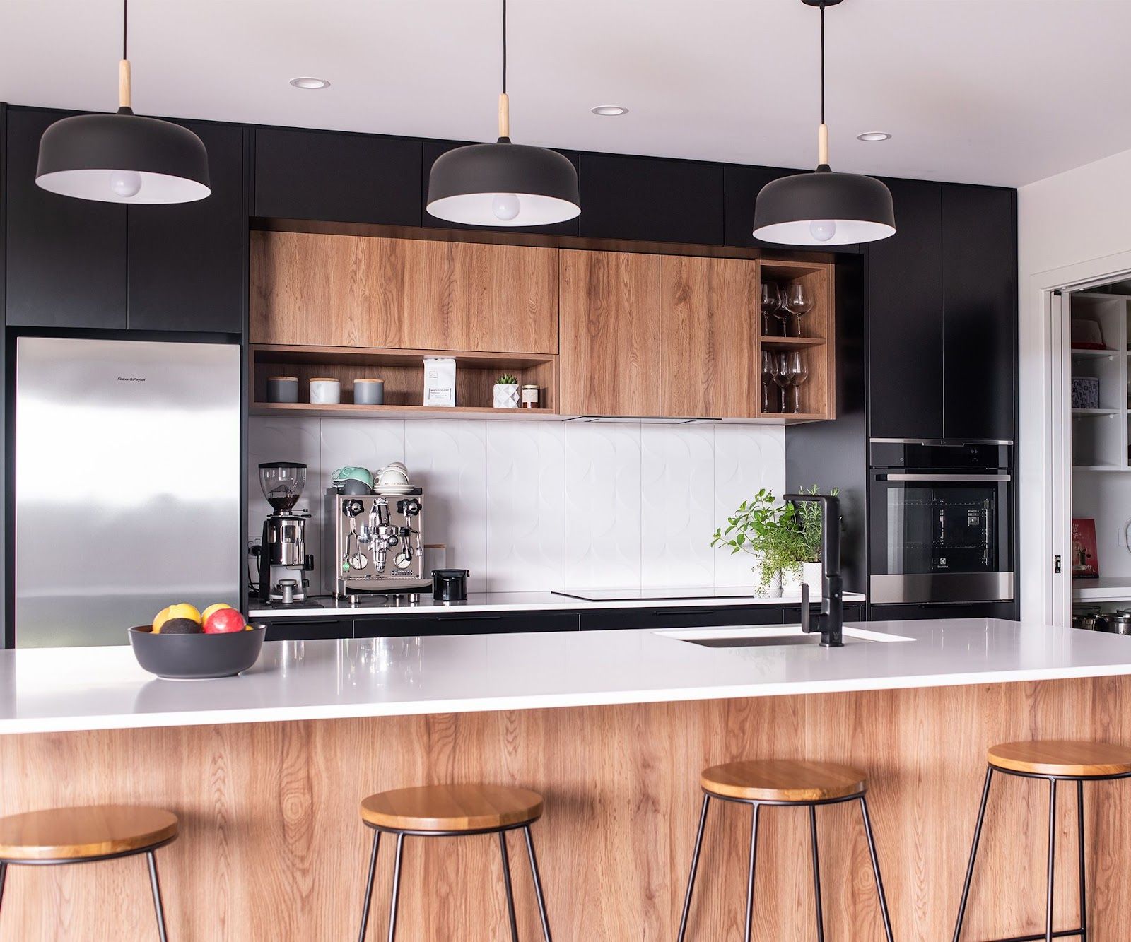 Tips for Designing a MidCentury Modern Kitchen